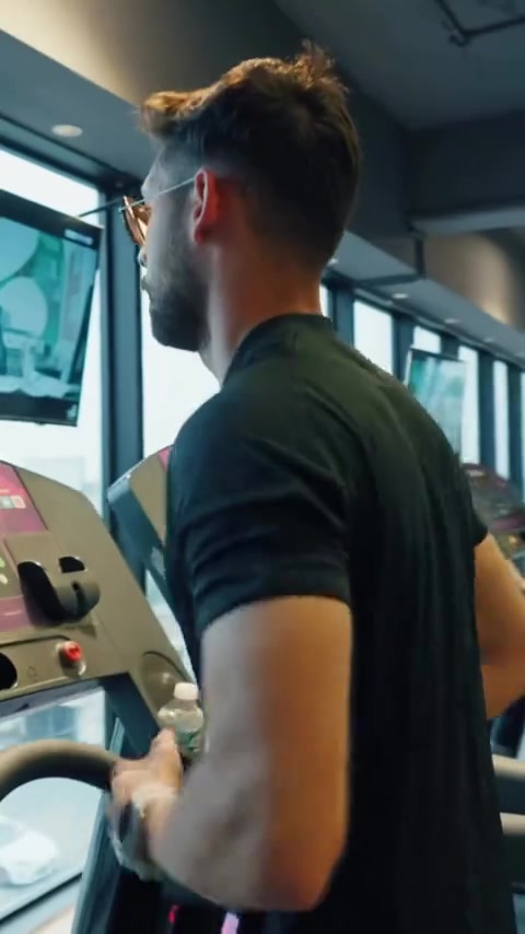 GARMIN  هو براند امريكي رائد في الأجهزة الذكية، يقدم افضل الساعات الرياضية وأنظمة ملاحة متطورة تساعدك تتابع نشاطك، صحتك، ومغامراتك بدقة واحترافية. 📦 متوفر توصيل لجميع محافظات العراق. 📩 للحجز مراسلة الصفحة أو الاتصال على: *********** - ***********⁩  افرعنا 👇🏼📍 الفرع الاول : 📍بغداد مول العراق الطابق الاول فوق سينابون    الفرع الثاني : 📍بغداد الباب الشرقي بعد ساحة التحرير سايد شركات التصوير قبل ساحة الطيران  // #جارمن #ساعات #مغامرة #بغداد #تخييم 
