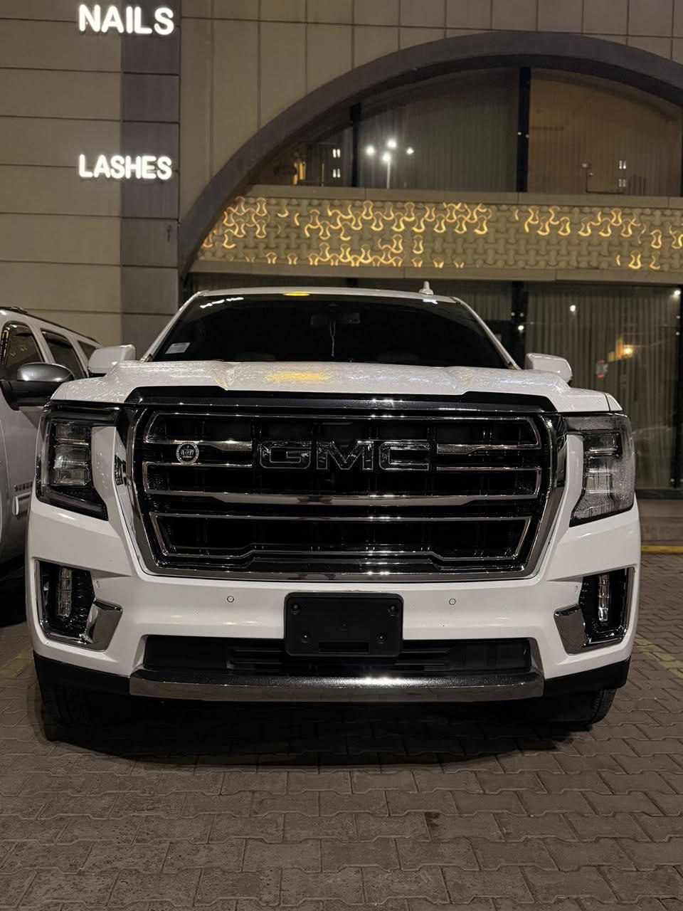 سلام وعليكم
جمسي يوكن 2022 خليجي واكاله المنصور SLT
 ماشيه 390 
🎲🎲
#موصفات
ثلاجه 
ردادر امامي جانبي
سماعات بيتز 🔊🔊
بجم طويل 🗿
ويلات كروم اصلي +تخم تاير شاد وكاله كونتريتل اصلي امريكي 
علامه ضوايه من النوادر تلمه جمسي علامه ضوايه ومرايات شفط ويشاره 
هورن ملكي اصلي 
كير جديد  مكينه بلاديه عله حالت الوكاله بعده 
هزه جديده 
السياره جاهزه للشغل شغل واطلع عله باب الله 
بيه مكتب اربيل بغداد 
السياره بيه فقط جمالغ خلفي اثر طك تاير بل هلال خلفي 
وبيه مكانين صغار بارد ولباقي كفاله 
   
 السعر 460$ وبيه مجال 

***********
