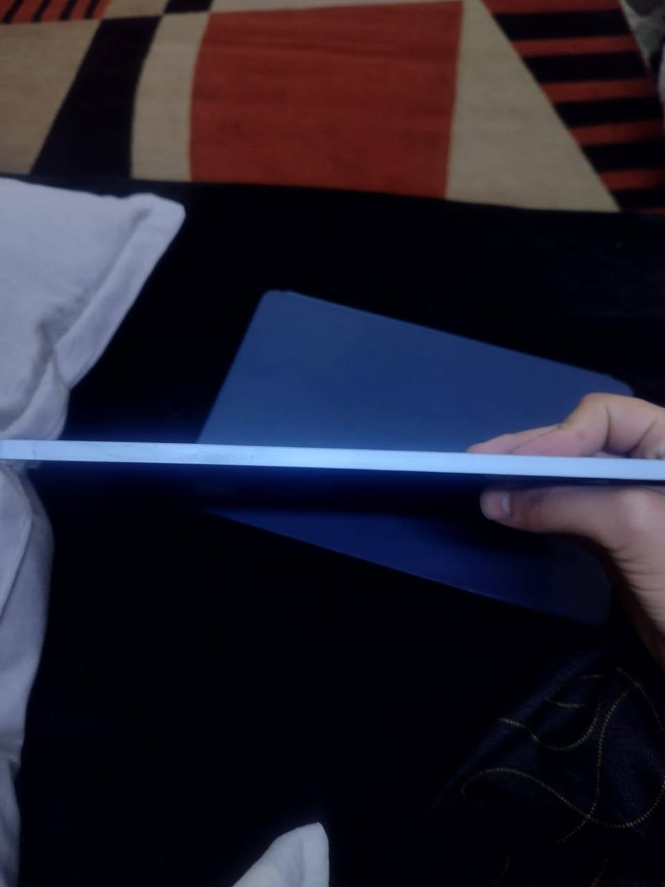 جهاز تابلتHonour Matepad 11plus
جهاز نظيف بكل تفاصيلة شواصي بطارية شاشة بصمة وجه بمواصفات كلش عالية شاشة lps lcd بدقة 1920×1200 بكسل نظام HarmonyOS 2.0 حجم البطارية 7700 ملي امبير  ذاكرة تخزين 128GB العشوائية (الرام)8GB  مكبرات صوت اربعة يمين ويسار +قلم + علبة


**إذا كنت صاحب هذا الإعلان وتريد حذفه لأي سبب، رجاءا أرسل رسالة إلى الدعم الفني**