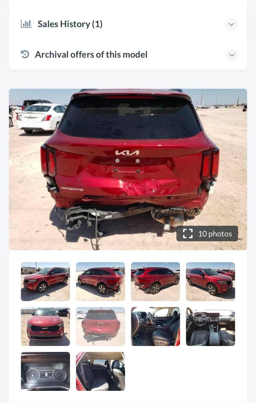 السلام عليكم للبيع كيا سورنتو موديل 2023 وارد امريكي حادث كلش بصيط بدون قطره صبغ السياره فول مواصفات وحلوه وجديده واستخدام بسيط بيها دعاميه خلفيه صبغ وبارد كلش بسيط بل جنطه والباقي كفاله عامه السياره ماشيه 70 الف كيلو متر مومايل السعر 190 وبيها مجال حك جيتك للاستفسار ***********
