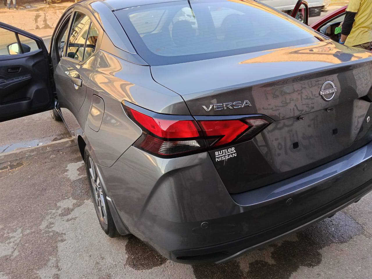 السلام عليكم
نيسان فيرسا s موديل 24

بأسمي منفيس دخول جديد 

بيها تبديل وصبغ قطعتين جاملغ امامي ايسر وبنيد بدون شواصي ولغود 
ماشيه 6 الف 
صور الحادث موجود رقم شاصي

سعرها 112ورقه $$$$ بلاش

العنوان بغداد الشالجيه للاستفسار الاتصال على رقم 

***********
