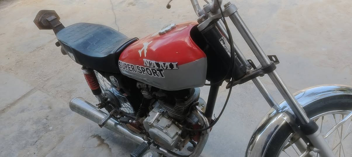 دراجه البيع ار بعه كير اوراق اصولي دراجه حلوه او نضيفه رقم الهاتف خاص ما متواجد ***********
