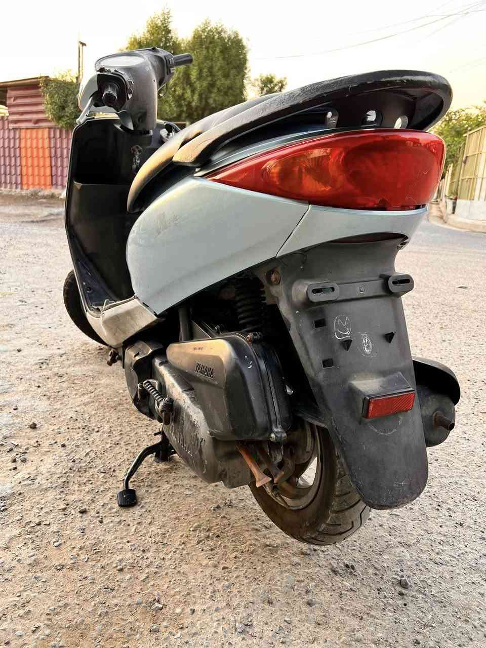 السلام عليكم درجه بريز نضيفه 
 درجه خير من الله   شلعه ومعدال شغاله سلف وهندر مكينه خرسه ناعمه  كهربائيات كله شغال شاير يمنه يسره عداد كيلو متر شغال الايت عالي ناصي كله شغال بريك امامي خلفي       
مكاني بغداد  
السعر 650
رقمي***********
