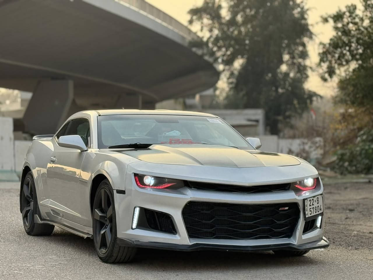 السلام عليكم كمارو موديل2015 بجم18
حادثهه جدا بسيط طخه جاملغ خلفي وباب بجم كبس بدون ايرباك لغد شاصي مكفول وبلعراق صار طخه بل جنطة وشبر بجاملغ امامي
موصفات RS تجي شاشه جبيرة وكامرة كشنين كهرباء وجلد لونين معروفه موصفات لRS
كير مكينه مكفولات 
صدر امامي خلفي مشط ستيرن كله جديد 
 عليهه صالنصات تفتح وتسد صوت بل ريمون وعليهه برمجه عطاس
تراي جديد ماشاء الله سيارة ناصبه وتخبل  وايدي بيهه 
رقم اربيل دولي سنويه ل2030
ب اسمي صديق تريد وكاله تريد تحويل اني حاظر
السعر97 وبيها مجال جد بسيط
مكاني بغداد الجادرية
0776653 8846
