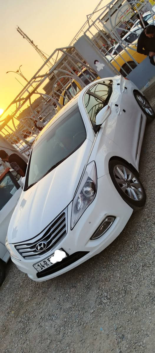 مكلف بل نشر
السلام عليكم 
ازيرا موديل 2015خليجي  
سياره رقم بصره سنويه هزه جديد
سياره بيها بارد بسيط بل جاملغ لامامي وصبغ كد شبر بل داير من جوا فقط ولباقي كفاله 
نظافة 100% كير محرك تبريد جاهزات اطلع وين ميعجبك صدر خلفي امامي جديد ...مع تخم تأير شرط كارتون ...
جديده سياره ماشيه 173حقيقي يعني ما متعوبه سياره ابد؟؟
- مواصفات السيارة .
-
-شاشه  اصليه فديو أو واي فاي نت و بلوثوث و اتصال
- حساسات خلفية.......
-كاميرا خلفيه
・・・・・・
شاشة عطال ..
ستم صوت بلادي
- تبريد خلفي..
- بردة خلفية كهربائية مع بك بلاديه
- اشاير بل مري...
- مانع انزلاق...
- تحكم استيرن...
- انارة بل دشبول.
- انارة بل ابواب...
- لد امامي بلاد
- لد خلفي بلاد.
_برده بيبان
- محرك 6  مفتوح كازكيت ومشتغلي شغل بلادي افحص وين ما يعجبك شرط ..
- دبل اكزوز خلفي...
- ويل كروم تخم تاير جديد ...
.USB + اوكس -
- وبعد هواي موصفات بيه .
لسعر 133 وبي مجال بسيط
 مكاني البصره حي المهندسين ***********
