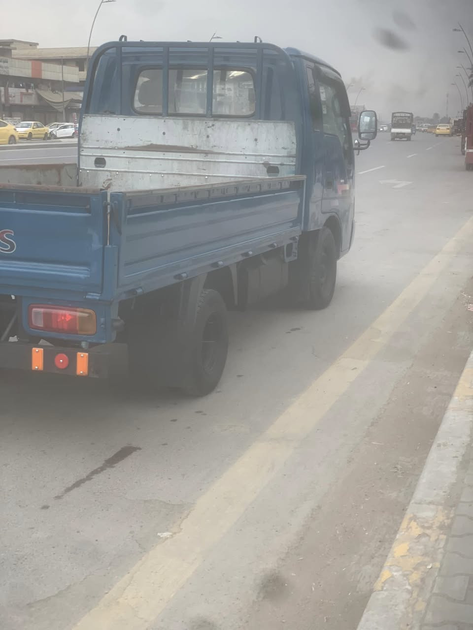 ‏سلام عليكم موديل 2002 رقم بغداد اسمي السعر 75 عنوان بغداد المشتل ***********
