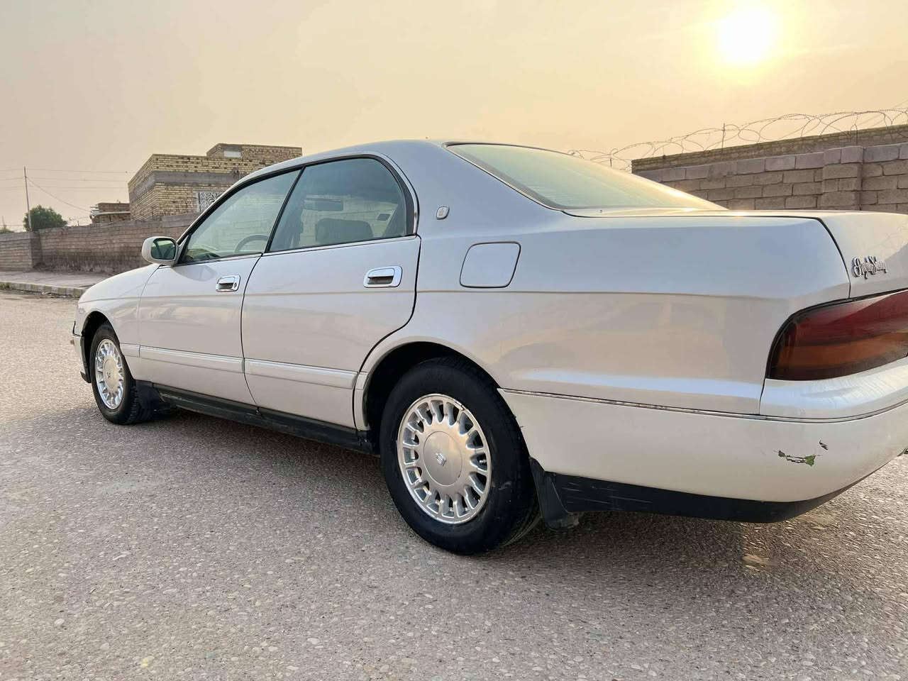 السلام عليكم بطه موديل 95 السياره كفاله عامه مكينه  ثنين ونص    ماكينه  كير جدد حداديه 100% تخم تاير جدد كهربائيات كلها شغاله تبريد ثلج اسنويه لل 27 مشروع وطني مكان السياره العماره السياره بمعنى الكلمه جاهزه سنتر لوك شغال شاشه جديده السياره ب 54 وبيها مجال قليل رقم الهاتف***********👍🌹
