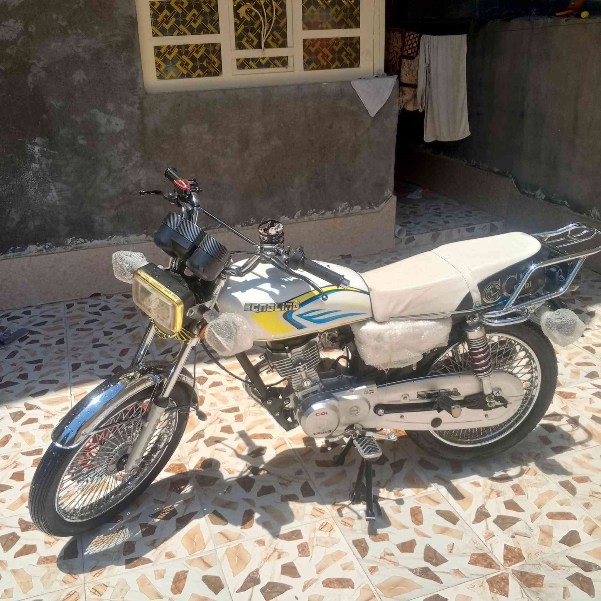 سلام عليكم شباب دراجه للبيع تايكر موديل 25 نضافه فول اي نقص ما بيها اوراق كامله دراجه خير من الله وكله شغال سعر 650 بيها مجال 

موقع ديالى بعقوبة بهرز 
رقم الهاتف 👇🏻 

***********

