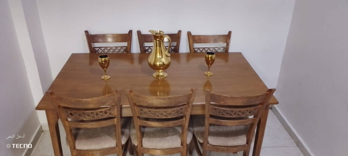 اغراض لبيع بغداد مجمع ريحانه قرب بسمايه *********** ميز الطعام ٨٠٠ الف  كراسي حديقه ٢٠٠ الف لشراي بيهن مجال لغرض السفر
