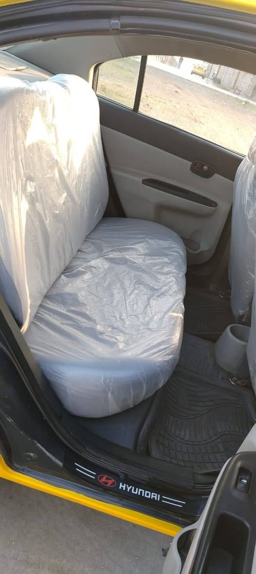 اكسنت كوري موديل 2010
محرك 16 لا صرف ولا نفخ كير توماتيك سياره جاهزه من جميع النواحي فقط بيها تبديل باب وشاملغ

رقم موبايل ***********
