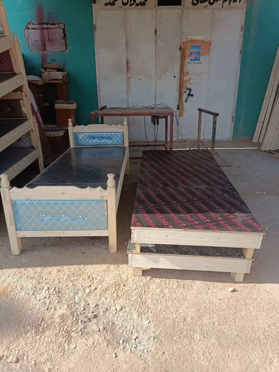 صوميه نفر ونفرين ع قياس التركي تفصال حسب الطلب الخالص حي الجنود مقابيل الصوره توجد خدمة توصيل ***********
