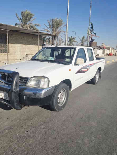 السلام عليكم نيسان مكفوله من الضربه والتبديل بيها دحجات بسيطه موديل  2008   السعر 110 الاتصال ***********
