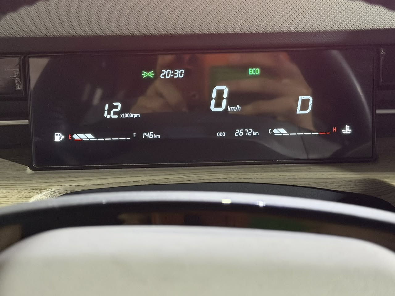 سلام عليكم
جيتور  نص موصفات مكفوله كفاله عام 
سياره جديد حالها حال زيرو ماشي الفين حال زيرو 
مكان سياره بغداد  ضمان على الكير المحرك ١٠ سنوات 
***********
