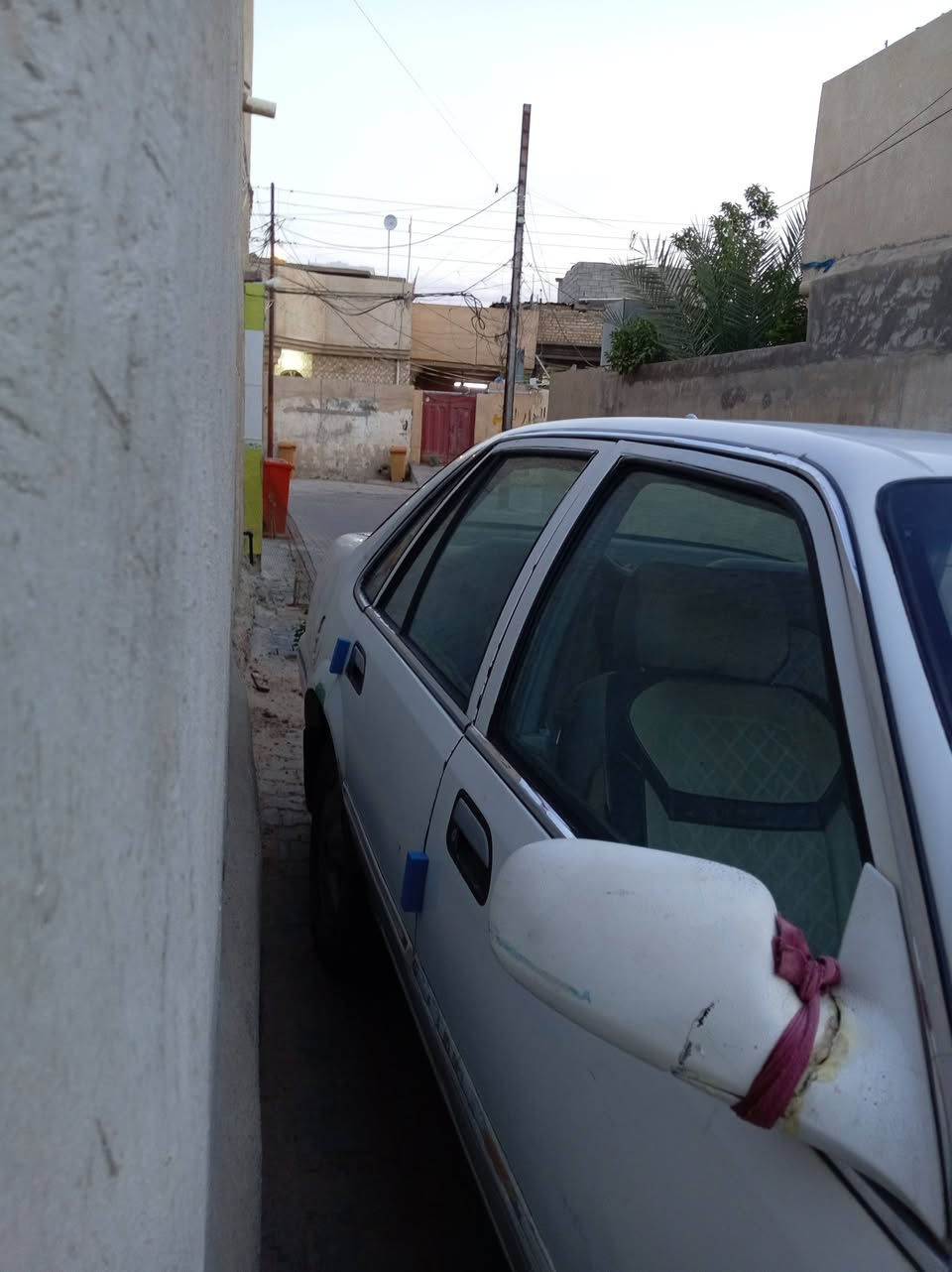 سيارة(دايو برنس فراشة)
🛑للبيع.....
السعر 35 بيها مجال قليل
للاستفسار ***********
