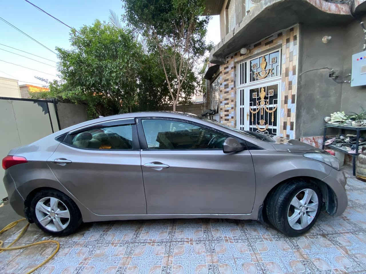 النترا 2013 وارد امريكي 
ليبل واحد مبدل فقط بنيد 
مكفوله من العيب الشرعي لغد وشاصي وحوض وتكم وقماره مكفول سنويه جديده تنتهي 2031 رقم بابل انكليزي باسمي شرط التحويل كير مكفول تكم وقماره مكفوله صبغ احزام جماليه ماعده التكم والقماره مامصبوغه  مكينه مفتوحه  1800دوش بيه منضومه غاز اقتصاديه تبريد شغال سونار بيه 
تواصل الخاص مفتوح
***********
