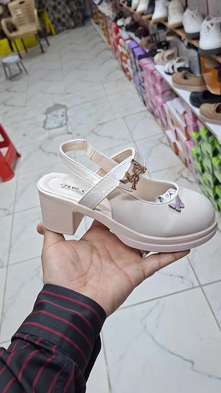 العرض // توصيل مجاني داخل قضاء القاسم (ع)
العرض // توصيل لجميع المحافظات 3000
🚚التوصيل // يتوفر توصيل لجميع محافظات العراق 🚚
✋️✋️مجمع النزاكة للابسة والاحذية والحقائب النسائية والاطفال ✋️✋️
💝💝 العنوان // شارع صياغ الذهب فرع حسينية شيخ كريم 💝💝


**إذا كنت صاحب هذا الإعلان وتريد حذفه لأي سبب، رجاءا أرسل رسالة إلى الدعم الفني**