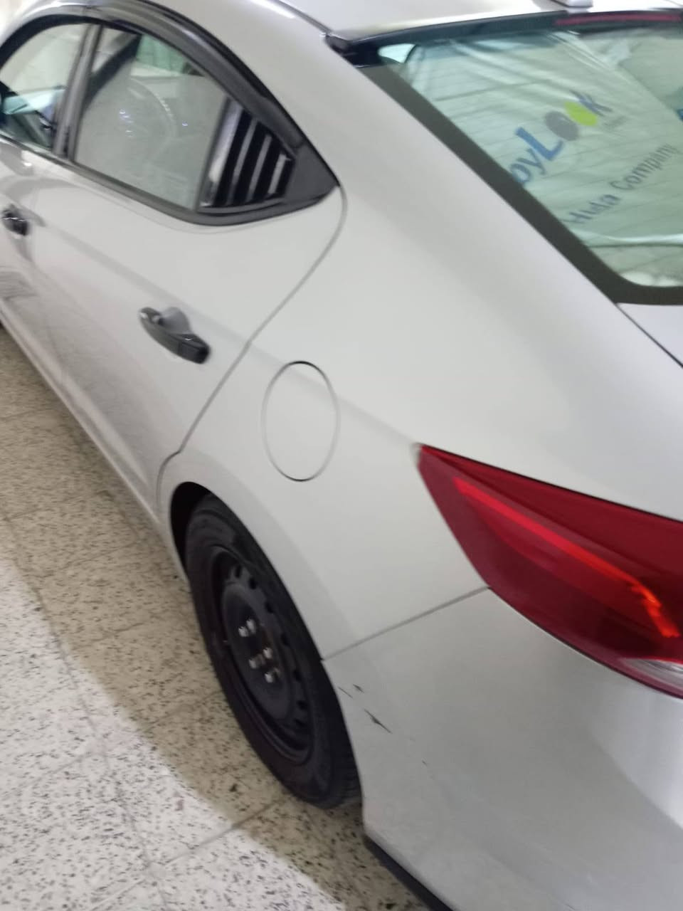 السلام عليكم

النترا 2017 وارد أمريكي. حادثه فقط بنيد و صورته مرفقه بل المنشور ايرباكات كله سليمه

محرك مفتوح بدون تبخير وتنقيص شرط الفحص

المواصفات. محرك 2000دوش. كير AT المرغوب. داخل لونين وصاج. تحكم استيرن. وتبريد +تتدفئه ومعروفه مواصفات النترا

السعر اتصل عل رقم وبيك خير وتدلل

مكان السياره الأنبار فلوجه الاستفسار عن الرقم ***********
