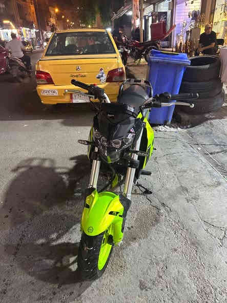 موديل 21ماشيه/7000/الدراجة مرقمه سنوية باسمي/الدراجه جديده السعر قفل 2500،000.    
*********** مكانها الاعظمية قرب المقبرة الملكية
غير متواجد على الفيس
