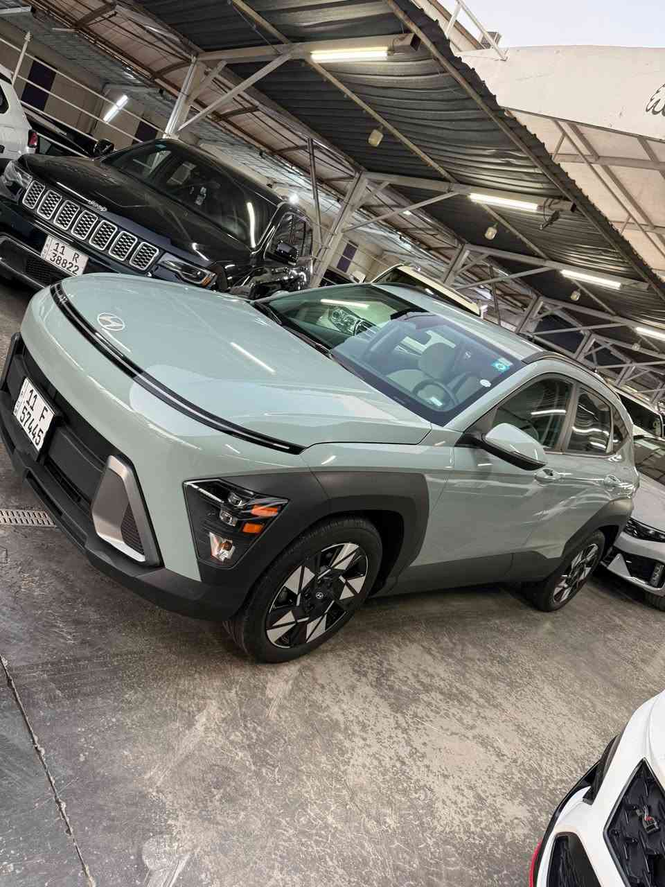 السلام عليكم 
هونداي كونا 2024 وارد امريكا ( كلين تايتل ) دخول جديد 
مرقم بغداد الدولي الجديد 
كفاله من الصبغ والغرق والتبديل والبارد والحالوب والرصعه 
محرك 2000 دوش 
بصمه تشغيل 
ويل كروم حجم 19 انج
شاشه متصله 
داخل ابيض 
لد نهاري 
لايت زينون 
بك لايت لد 
تبريد شاشه لمس 
تحكم استيرن فووول 
رادار امامي 
نقطه عمياء 
السياره جديده  وماشيه 50 الف 
الاتصال ‭***********‬
بغداد / الوزيريه
