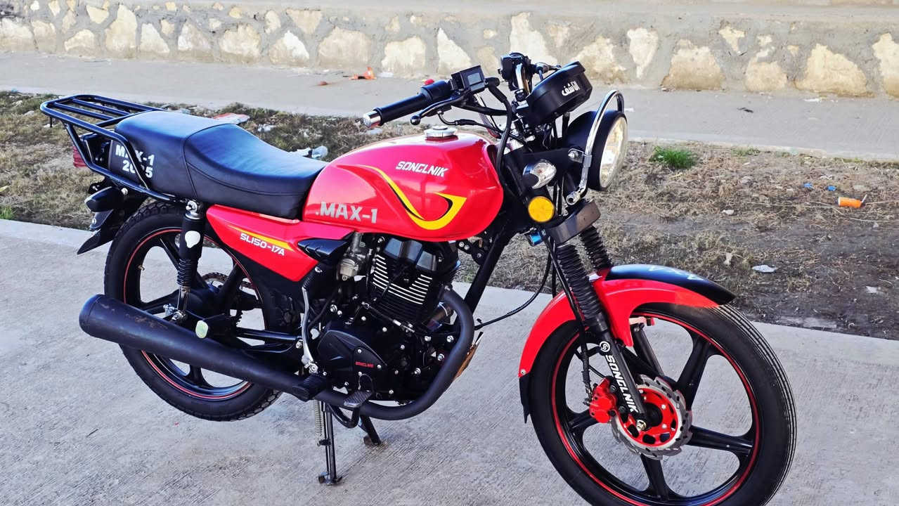 السلام عليكم دراجه سونك ماكس سلف 5 كير صارلهه شهرين طالعه من المعرض الدراجه نضيفه كلش الف مذب عليهه السعر ب825 وبيهه مجال قليل
العنوان بابل سده الهنديه الشراي يتصل
***********
