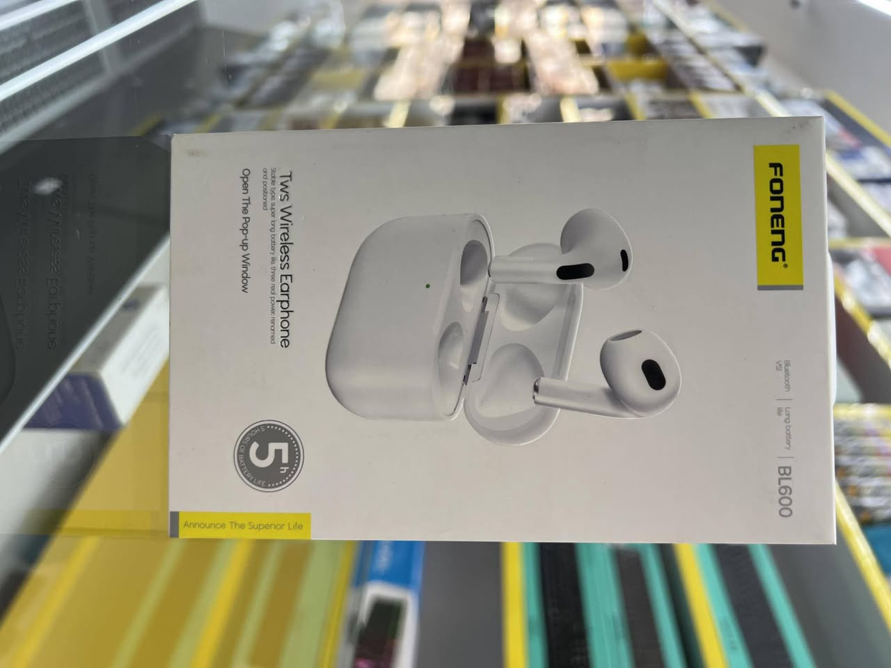 سماعة BL600 من شركة FONENG - الأناقة والأداء بسعر خيالي! 🎧🔥
​تدور على سماعة صوتها نقي، شحنها يطول، وشكلها فخم؟ سماعة FONENG توفر لك كل هذا:
​✅ تصميم مريح للأذن (نفس ستايل الإيربودز برو).
​✅ اقتران سريع وسهل مع الموبايل.
​✅ جودة صوت ممتازة للمكالمات والأغاني.
​✅ سعر تنافسي جداً!
​💰 السعر الحالي: 15,000 دينار فقط!
🚚 يوجد توصيل لكافة المحافظات (5,000 دينار).
​الكمية محدودة.. احجز مالتك الآن وراسلنا على الخاص! 📥


**إذا كنت صاحب هذا الإعلان وتريد حذفه لأي سبب، رجاءا أرسل رسالة إلى الدعم الفني**