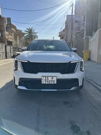 سورنتو ٢٠٢٥ • V6 ٣٥٠٠ • ماشي ٥٧٠٠ كم