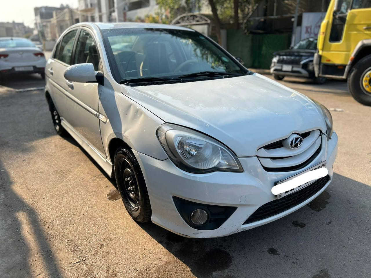 السلام عليكم
اكسنت ٢٠١١ خليجي
رقم اربيل الدولي
حادث بالجاملغ الامامي الايسر 
وبيها مكانات صبغ
السعر ( ٨٥ ) ورقة مجال قليل 
او مراوس حسب القناعة 
مكاني بغداد الكرخ
رقمي واتساب
***********
