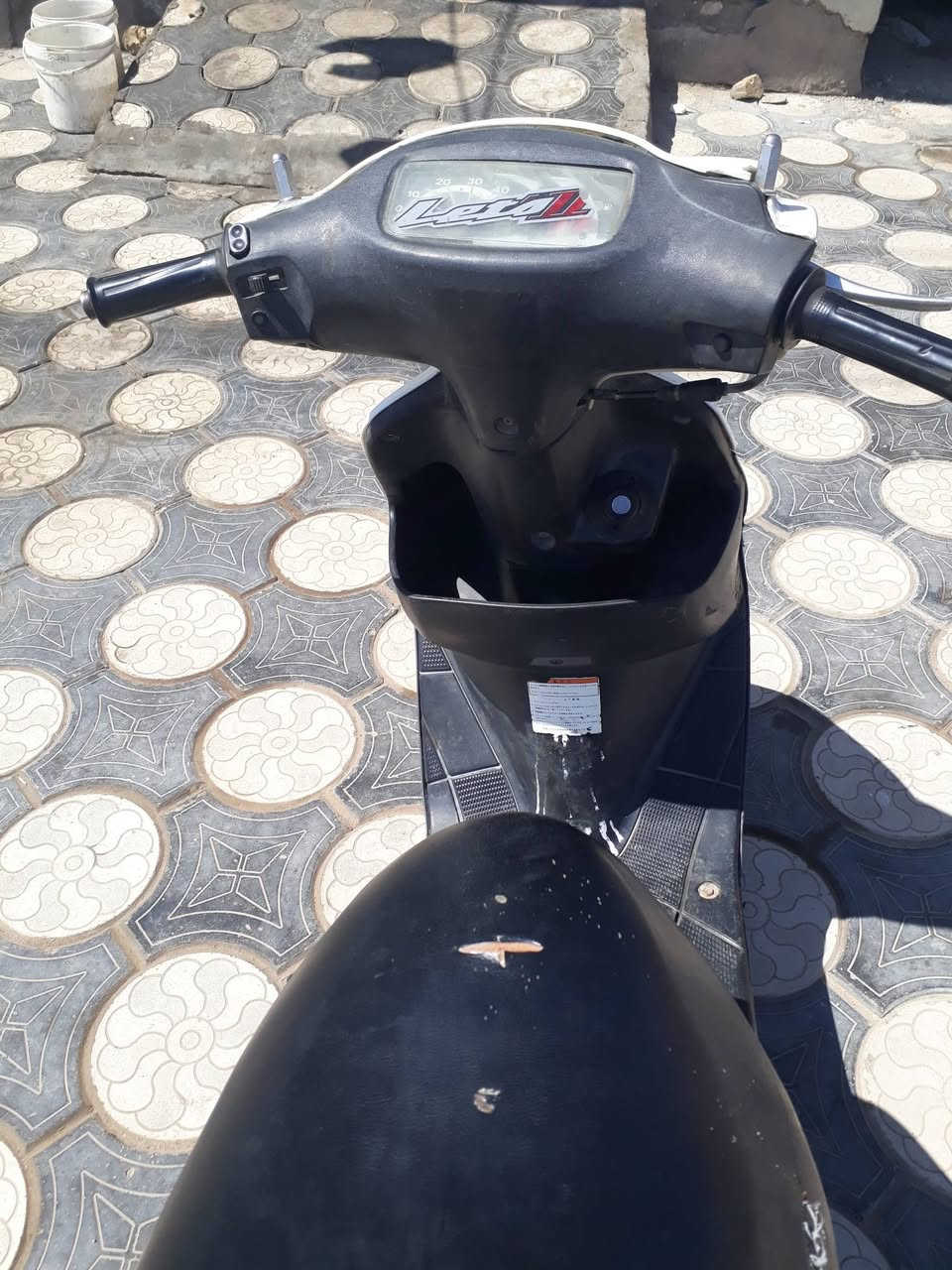 دراجة ساسوكي حلوة مرتبة كهربائيات شغالة بس السلف ما يشتغل مفتوحة بوش وبستم  أول مرة تنفتح ٢٥٠ اتصال ***********
