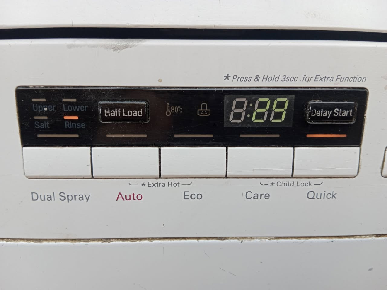 غسالە مواعین 100 الف فقط  مارکە  LG  
جهان عطریق کرکوک   ***********
