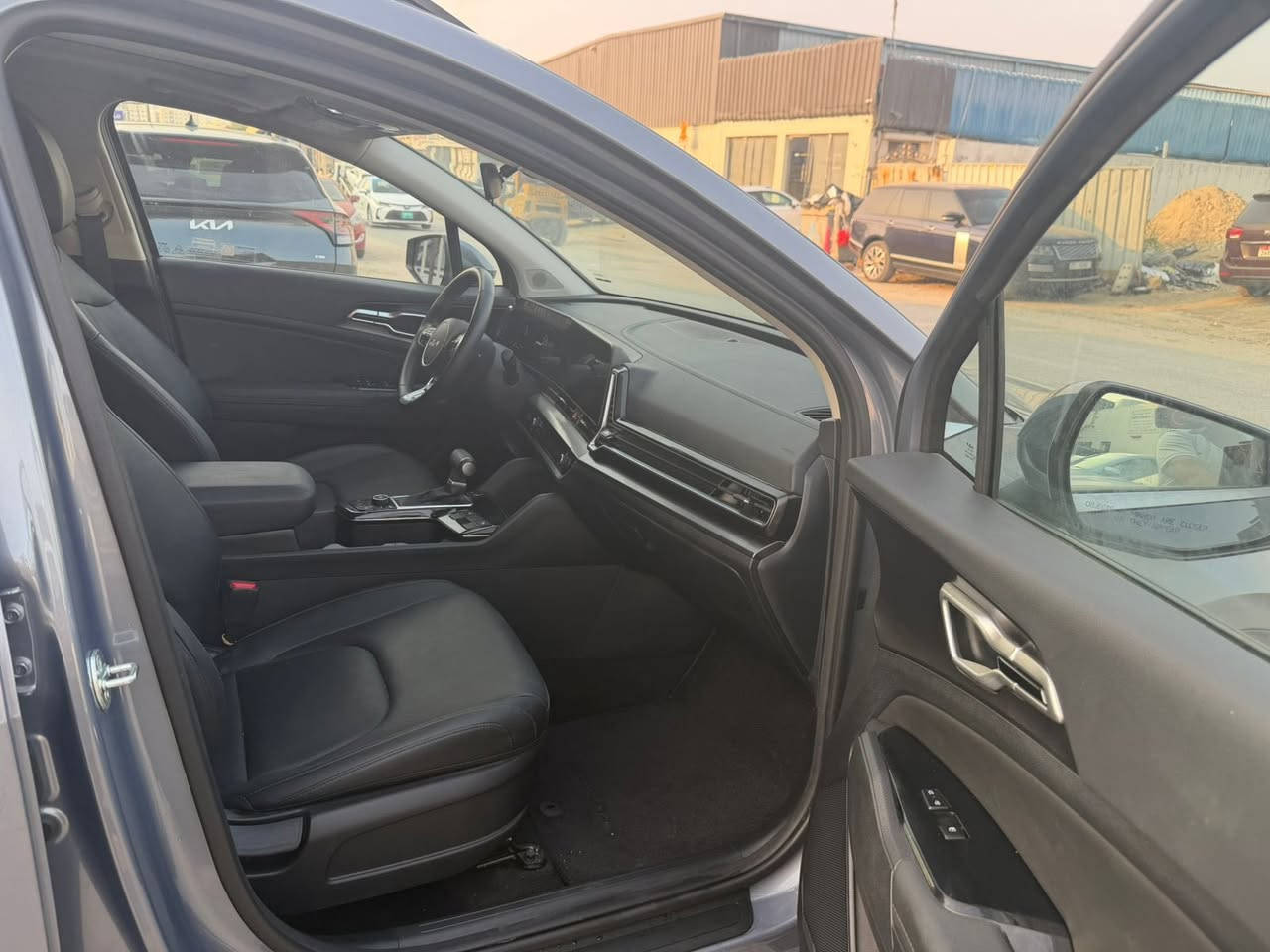 سبورتج 2024 وارد امريكي فول 1/1 بدون ايرباك حادث تبديل جنطه ودعاميه اماميه مكينه 2500 - بنوراما - جنطه كهرباء - جلد السياره حالين بلميناء تدخل بكتاب شهداء
السعر واصل بصره 165 
مكتب الخليج / ***********
بغداد الزعفرانيه
ملاحضه من لديه كتاب شهداء يستلم جاهز
