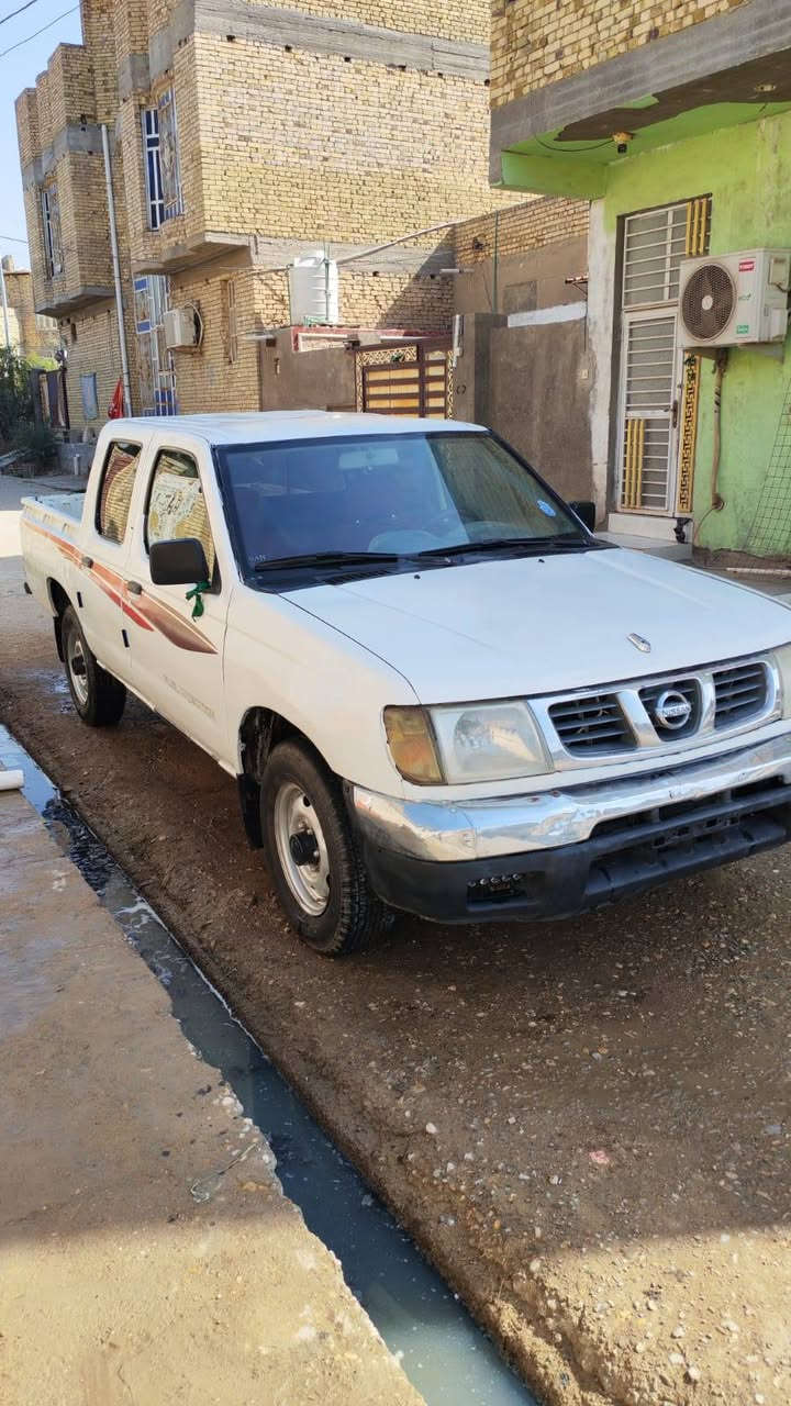 السلام عليكم نيسان للبيع مزاد سياره حلوه كلش تبريد تخم تاير حداديه صبغ جماليه ***********
