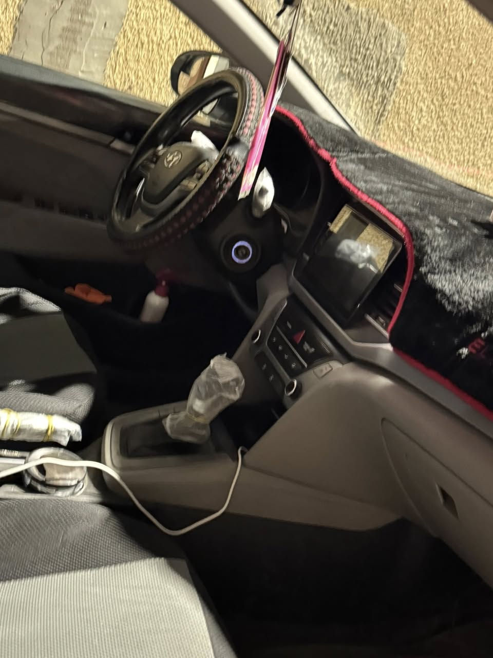 السلام عليكم النتره موديل 2017 أمريكي كير مكينه خير من الله السياره جديده ربع متصرف عليهه السونار موجود ناشره السعر 125 وبيهه مجال المكان الفلوجه الجولان 

‭٠٧٨٦ ٣٢١ ٣٥١٩‬
