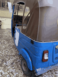 تكتك للبيع الموديل ٢٠٢١مرقمه بيها طخه بل الالغد بارد تكتك جاهزه للشارع كبل السعر ٧٥٠٠ وبيها مجال ***********المكان بغداد حي القاهره
