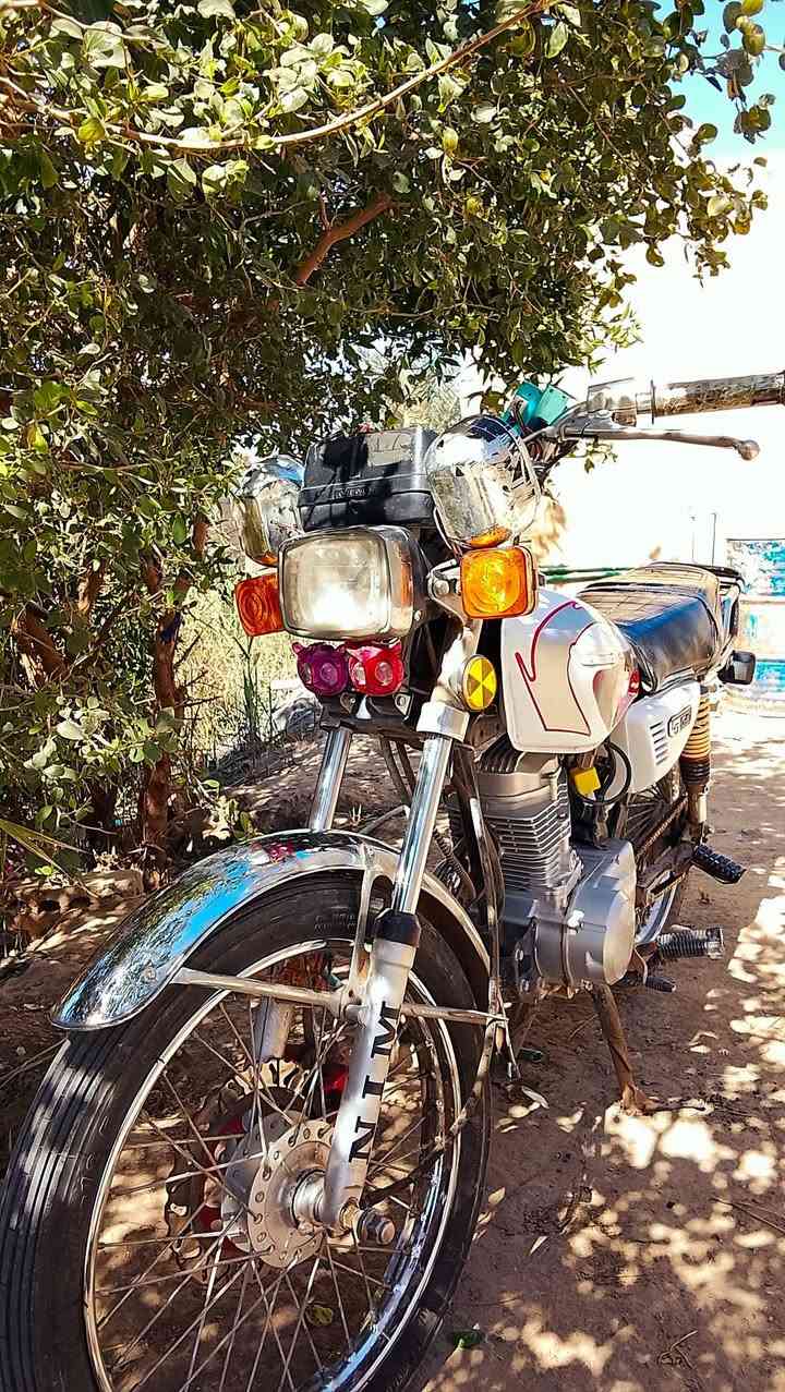 السلام عليكم 
دراجه نامه امتياز موديل 23كلك كلك مكفوله من صرقه
رقم الهاتف ***********السعر خاص  مكان سنيه
