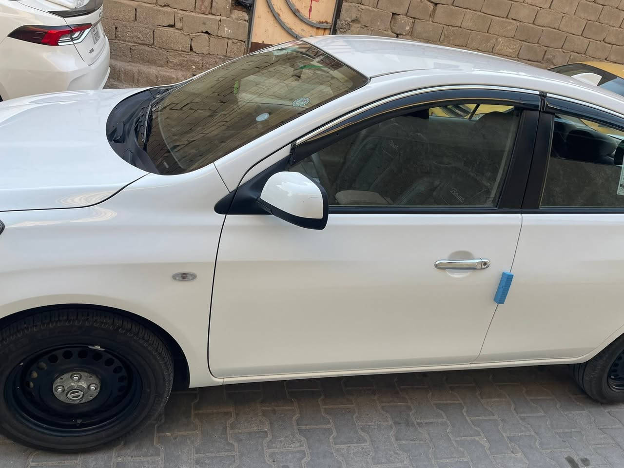 نيسان صني 25 ماشية 8 آلاف 
رقم أربيل كفالة عامة
بيها رصعة بالصندوق  
سعرها 128 بيها مجال قليل 
الاستفسار الاتصال على الرقم 
***********
