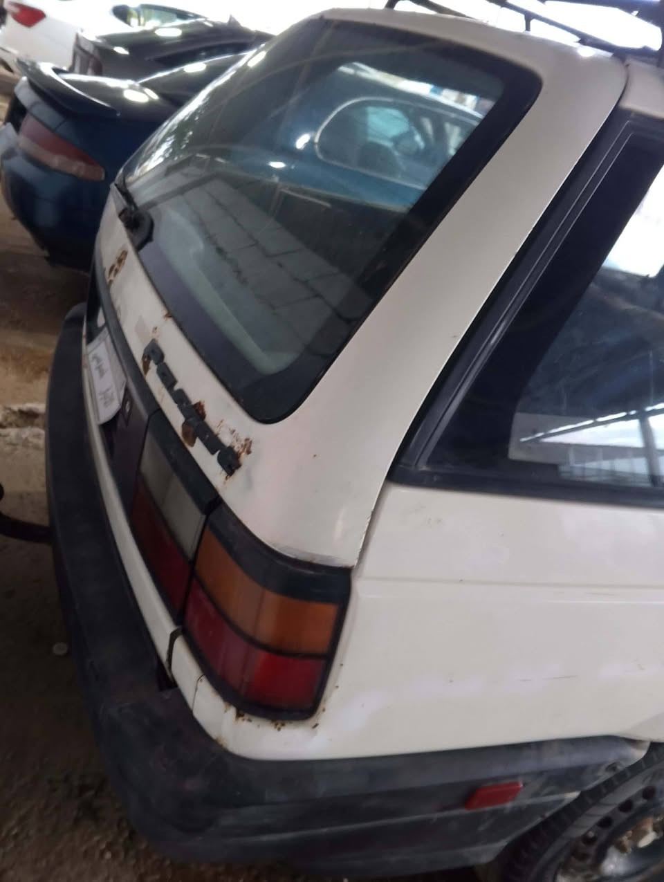 السلام عليكم.     للبيع او المراوس حسب القناعه  السعر 17 وبيها مجال للطيبين
كولف موديل 91  كير عادي مكينه نضيفه 
رقم انبار سنويه كارتونيه  تحويل مباشر 
يرادلها ترتيب شويه يعني يدات بوب وترتيبات بسيطه 
تراي ناعم 
العنوان الرمادي ال سبعه كيلو للاستفسار هاتف ***********
