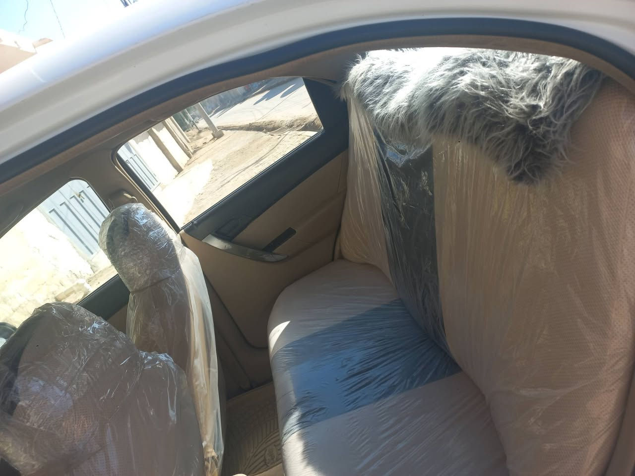 سيارة اڨيو للبيع موديل 2011 مفتوح گير اوتماتيك رقم قادسية دولي هزة جديدة السعر 77 وبيها مجال 
الرقم ***********
