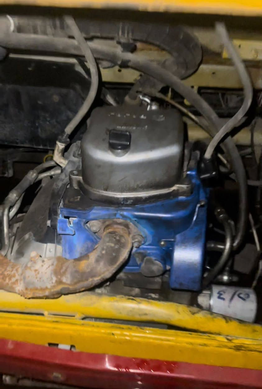 سلام عليكم تكتك 2019  شهر 5 مامرقمه وبيها اوراق اصوليه للبيع التكتك شوف العين المكينه اكفلك ياها تبخير تنقيص التكتك نضيفه بس شويه مهموله هسه الضفيره شغاله شادلها زنون عالي ناصي ما بيها قطره صبغ ولا مدعومه وكلشي ما مبدل بلادي السعر 5 ملاين وبيها مجال حك الجيه) مكاني بغداد الجديده ***********
