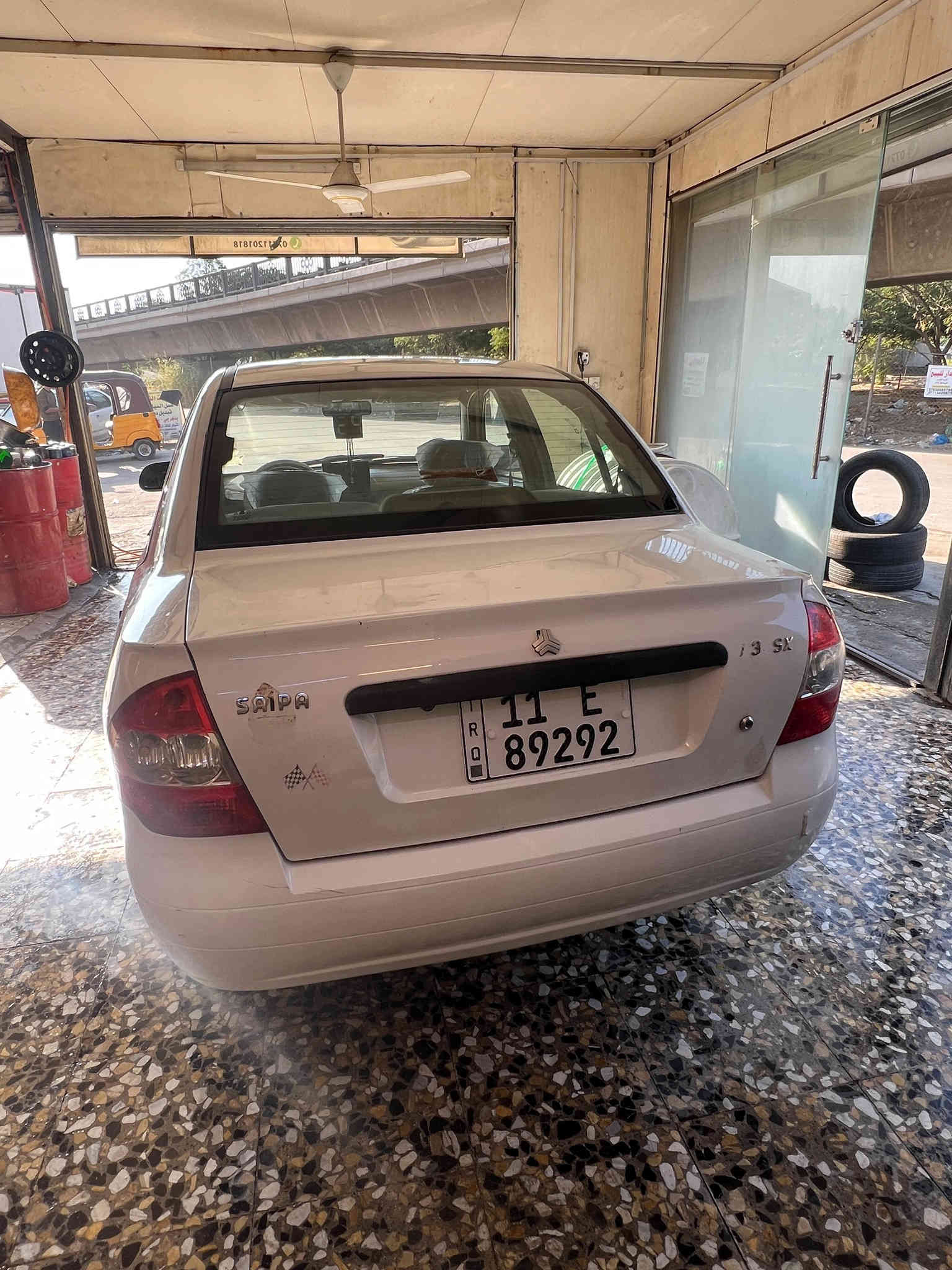 سلام عليكم 
طيبه موديل 2013
سياره كير مكينه مكفوله
تبريد ثلج تدفىه
تخم تاير 
سياره بسمي رقم انكليزي 
سياره بيه فقط اخياسان بل هلال الخلفي
مكان السياره دوره
سعر 44وبيه مجال
***********
