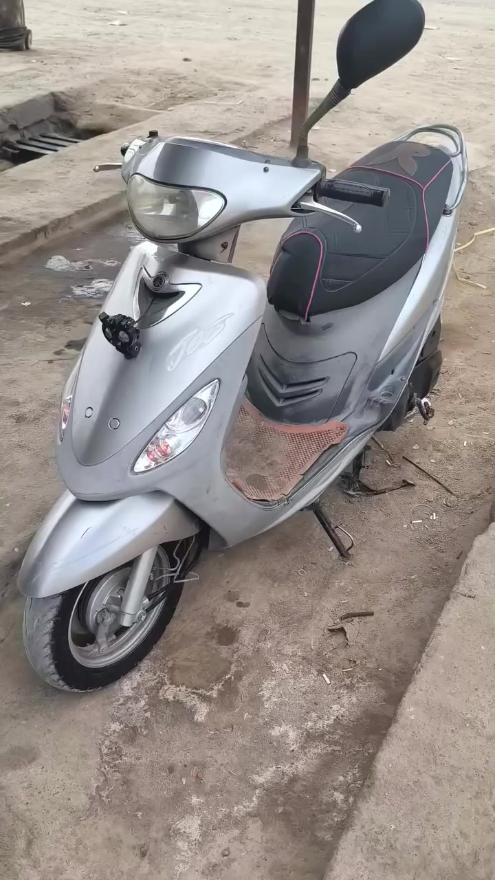 سلام عليكم دراجه ماكس قچمه للبيع الدراجه خير من الله مكفوله كفاله عامه نقصه بس هندر وكابريته فقط السعر 950وبيه مجال حك الجيه البصرة قرنه


**إذا كنت صاحب هذا الإعلان وتريد حذفه لأي سبب، رجاءا أرسل رسالة إلى الدعم الفني**