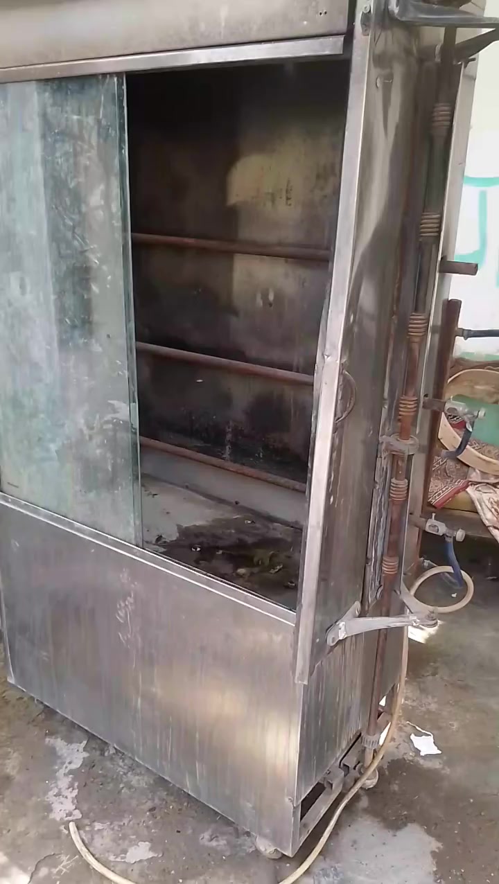 السلام عليكم مشوايه دجاج 6 اشياش السعر 215 وبيها مجال الاتصال على هذه الرقم ***********
