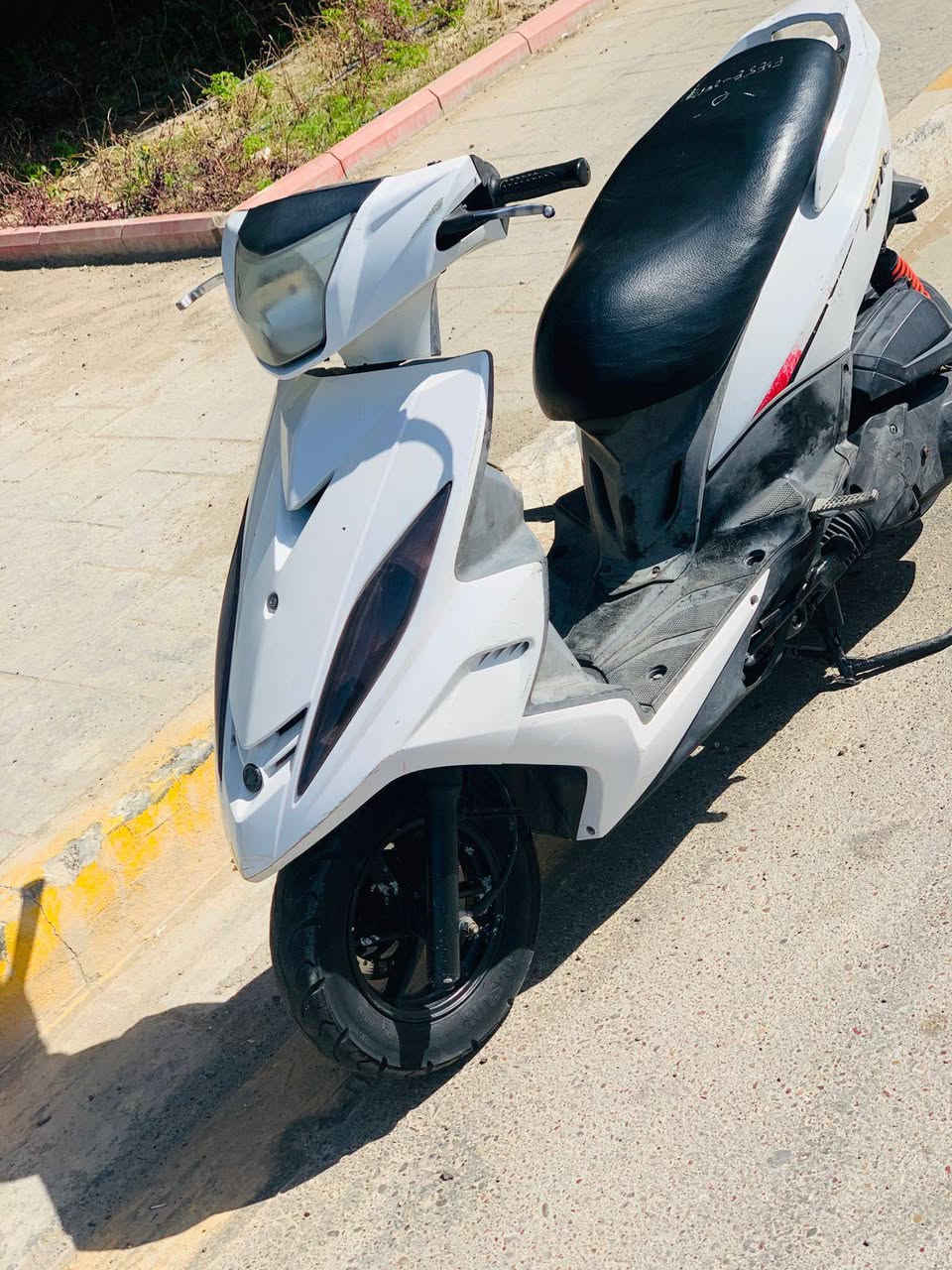 سلام عليكم دراجة جيتي ار بعده بحالة الوكالة مكفوله كفاله عامه شلعه ومعدل شك الكاع  كفرات بلاديه ختم واحد مكاني بغداد حريه   السعر ٩٥٠وبيه مجال ‏‪***********‬‏
