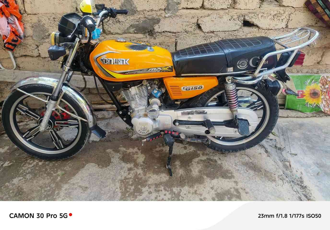 سيفان موديل 23 كهربايات شغالة محرك اسبان ماممدود علي اورق موجودة بل واقع احله من صورة مكاني شهربان ‏‪***********‬‏  سعر 540بي  مجال
