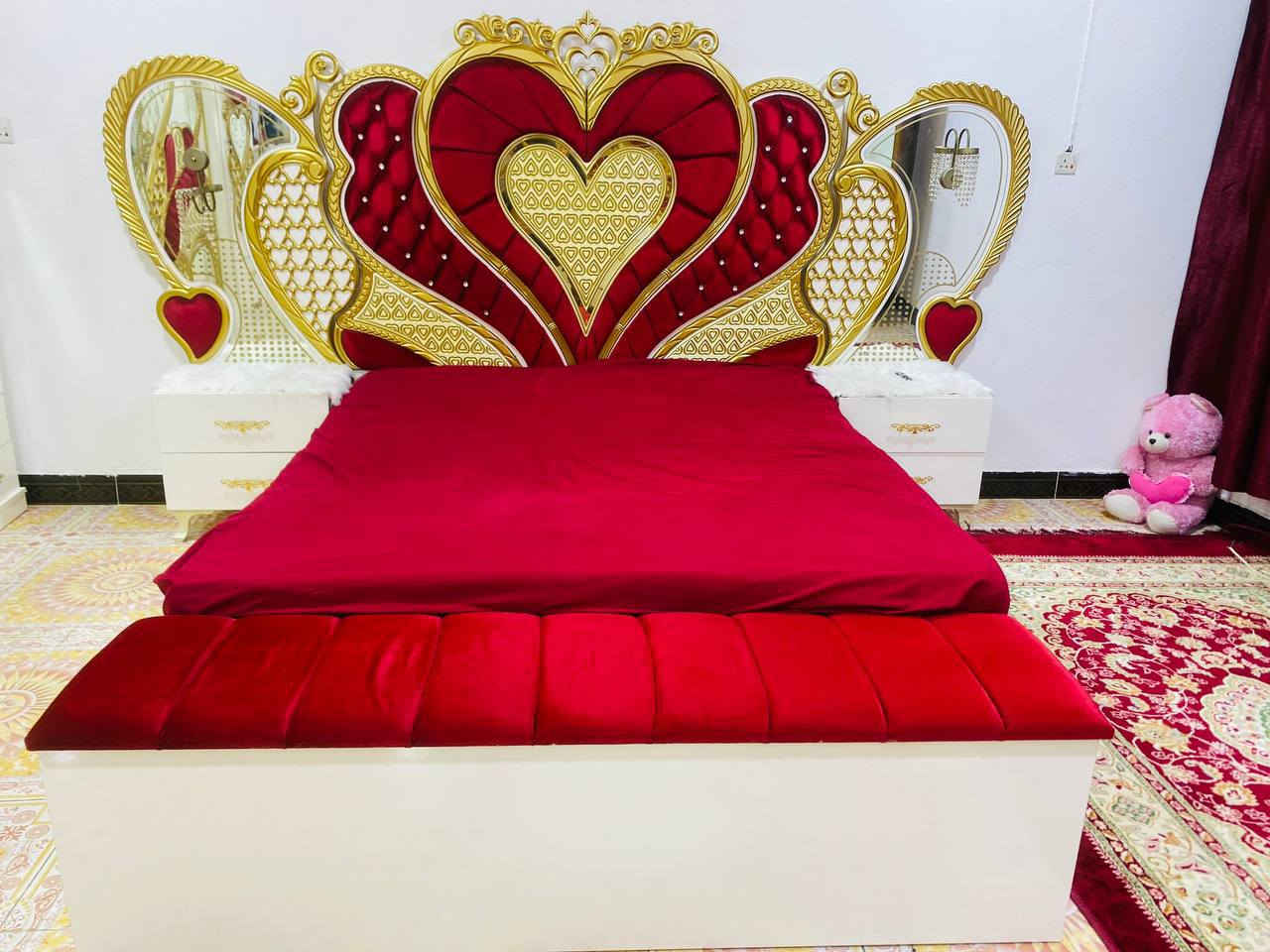 اسلام عليكم غرفة جديده فتح وشد يعني الغرفه نضافه 99/100ول غرفة موضحه بل صوره ول سعر  مليون وربع ول تفاصيل خاص *********** واتساب رصيد موجود
