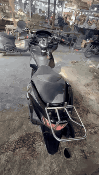 سلام عليكم شباب دراجه bcx جيل اول دراجه نضيفه مرتبه مكينه ناعمه سعرها (1250) 
رقمي
 مكاني الاعظميه
***********
