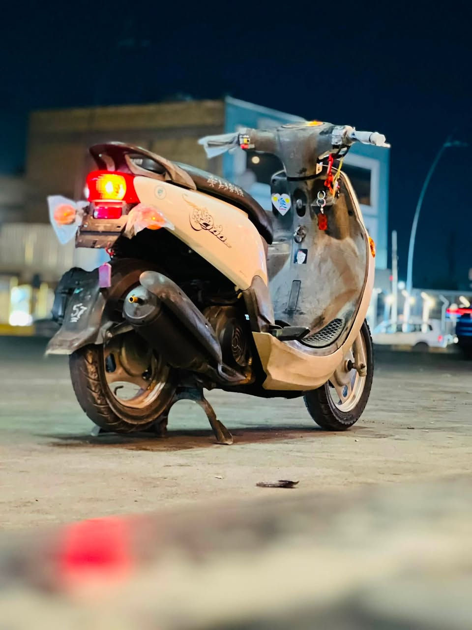 سلام عليكم شباب فله مكفوله شلعه ومعدل خير من الله بيه دمام السعر 950وبيه مجال مكاني بلديات هذا رقمي ***********
