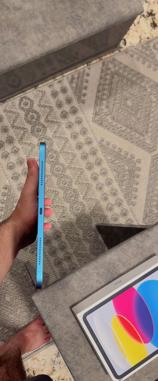 سلام عليكم ايباد 11 a16 جديد جديد بمعنى الكلمه ذاكرته 128 زلغ مابي بطاريته 97 وبسبب التحديثات نزلت جانت 100 ما مستخدمه ابد بالعاب نضيف كلش 485 الف وبي مجال
مكاني البصرة وتساب ***********
