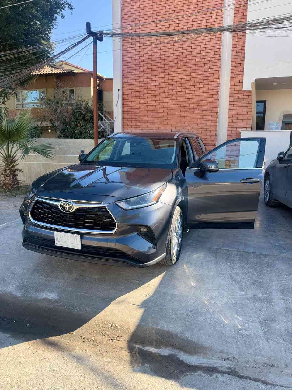 هايلاندر 2023 لمتد❤️
اقبل مراوس شعندك دز 

رقم السيارة : مرقم بغداد جاهزه 
موقع السيارة : بغداد  
نوع السيارة: هايلاندر 
موديل: 2023
محرك 4 2.4 تيربو 

مواصفات: limited 
 
بصمة 
بصمة ابواب 
كشنات جلد 
كشنات خزن كهربائي 
كشنات تدفئة وتبريد 
بريك كهربائي 
اوتو ستوب 
وضعيات قيادة درايف مود سبورت .نورمال .ايكو  
مانع انزلاق 
نزول منحدرات 
Snow ثلج 
ستائر خلفية
صندوك كهربائي 
بلاجيكتور 
رادار نقطة عمياء 
رادار خروج عن المسار 
رادار مانع تصادم امامي 
لايت زينون 
مقاعد صف صالث 
ايشاير مري 
شاحن وايرلس  
شاشة كبيرة 
سستم سماعات 
حساسات اماميه خلفيه 

#ايرباكات كله سليمه 
ملاحظة : صور الحادث مع المنشور 
 

للتواصل : ***********
