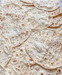 البوعيثة مجمع السلطان الثالث • شارع النهر • توصيل