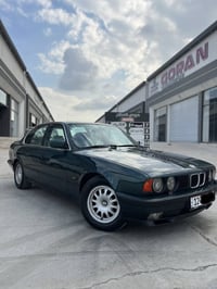 اسلام عليكم اخوتي بي ام للبيع فقط والسعر جوه السوك 525اصل وفصل وبليته ...